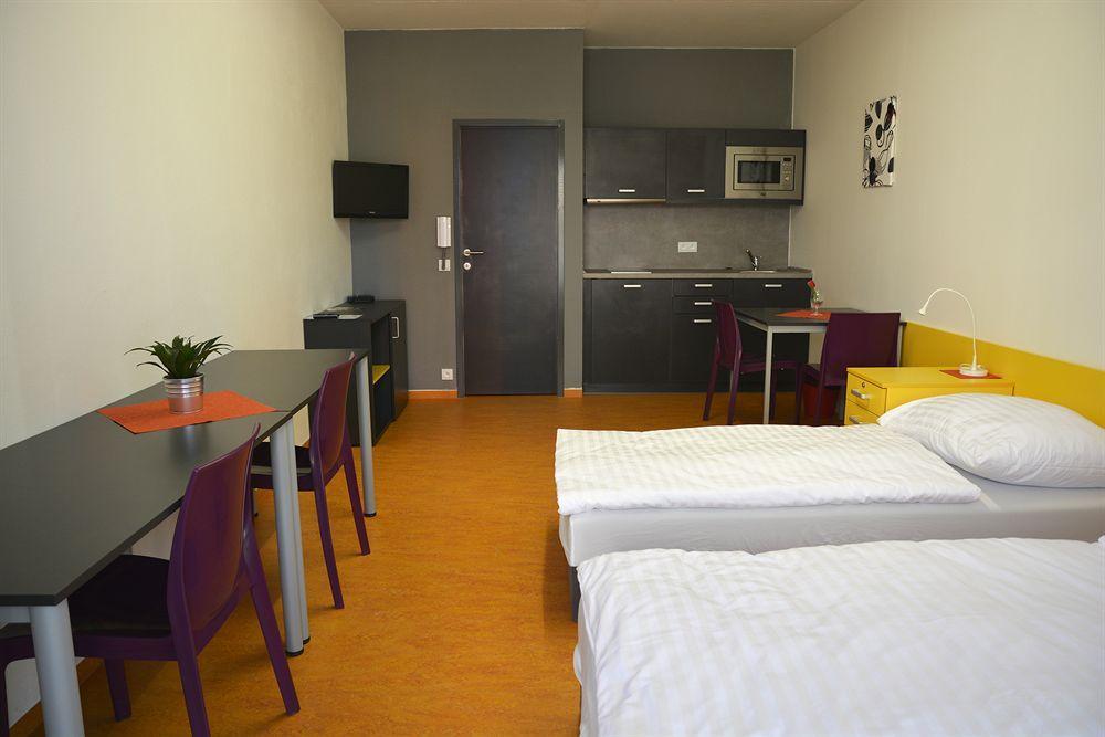 Campea Aparthotel Брно Экстерьер фото
