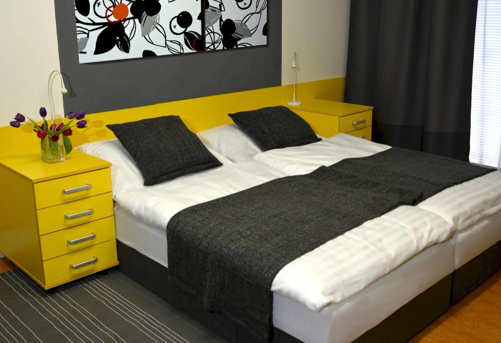 Campea Aparthotel Брно Экстерьер фото