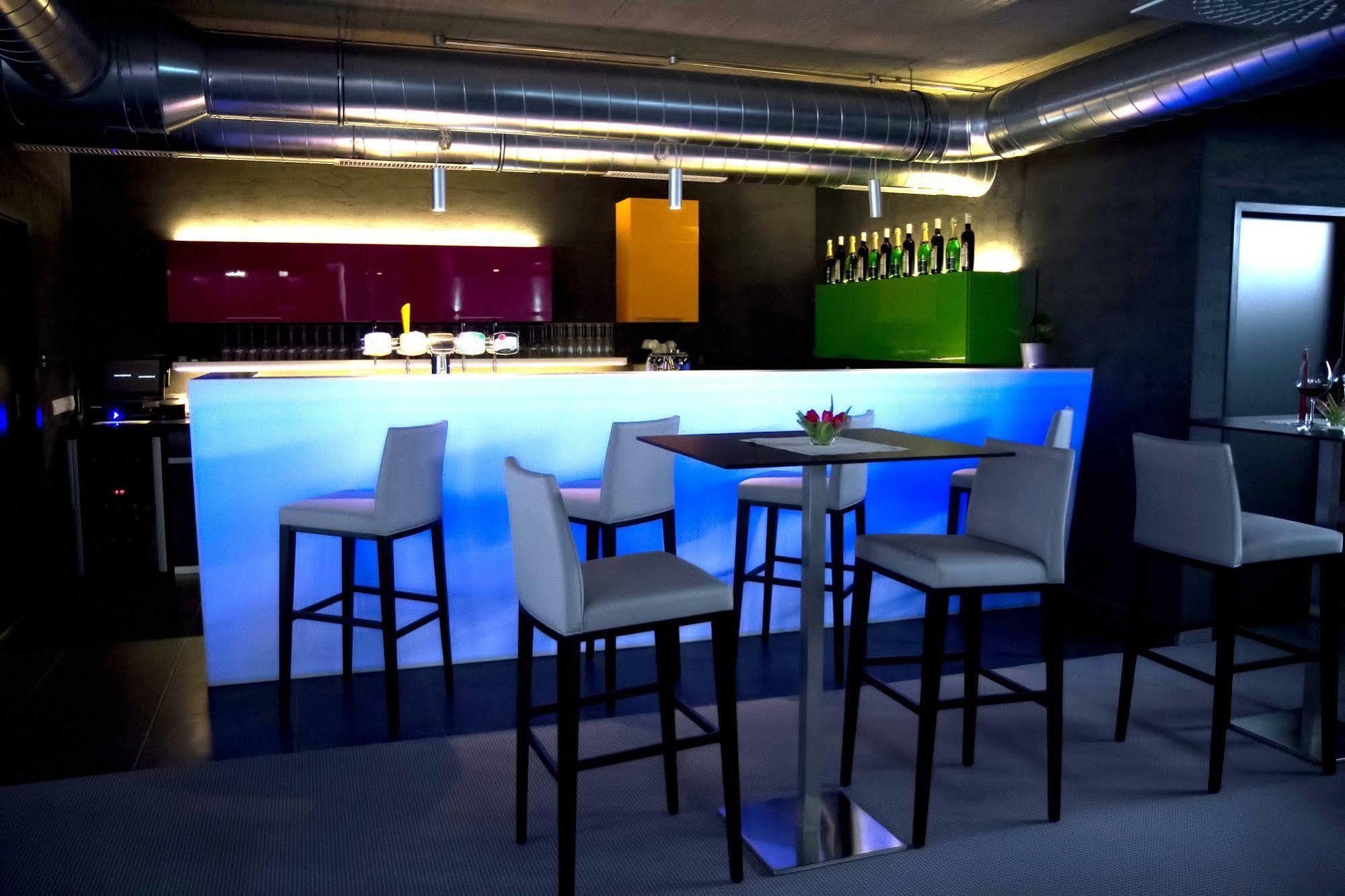 Campea Aparthotel Брно Экстерьер фото